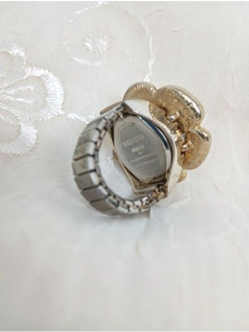 Flower-Shaped Geneva Watch Ring With Rhinestone & Hidden Face - Picture 5 of 5